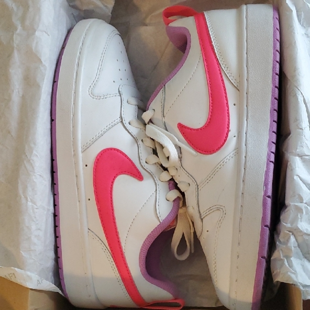 Nike White and Hot Pink Athletic Shoes